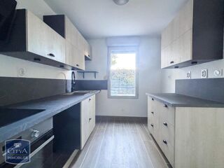  Appartement à louer 4 pièces 75 m²