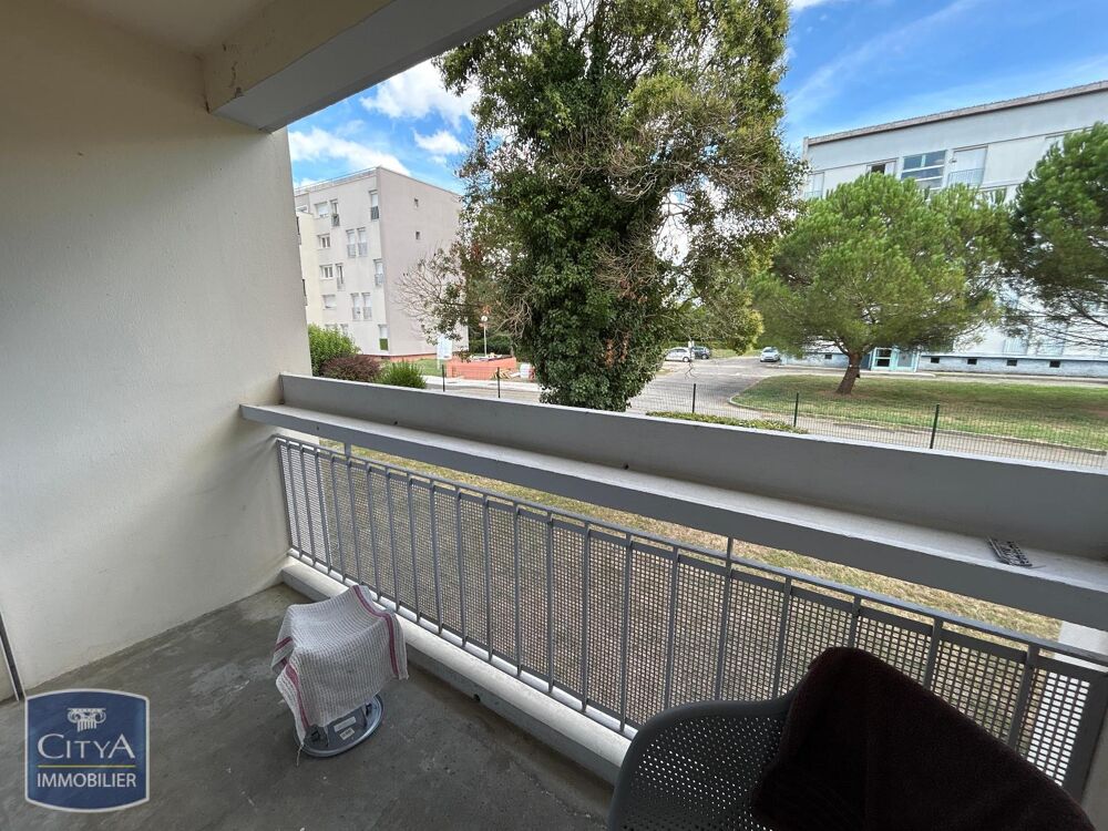 À LOUER - T4 DE 75 M² AVEC BALCON, CAVE ET PARKING - CAS....