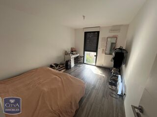  Appartement à louer 4 pièces 87 m²