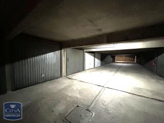  Parking / Garage � louer 