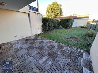  Appartement à louer 3 pièces 74 m²