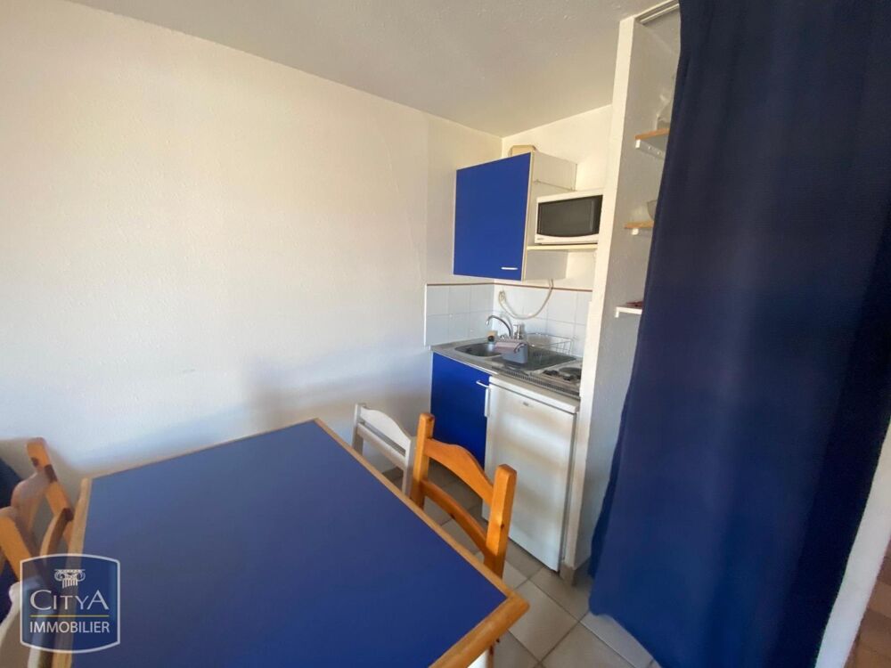 À LOUER : Appartement T1 BIS à Nîmes, situé dans le quar....