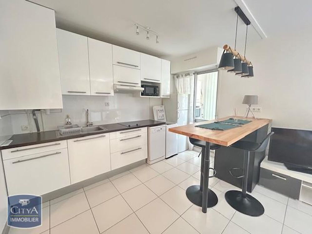 location Appartement - 1 pièce(s) - 30 m² Mandelieu-la-Napoule (06210)