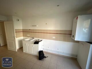  Appartement à louer 4 pièces 102 m²