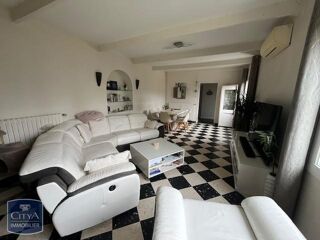  Maison � louer 7 pi�ces 141 m� Nimes