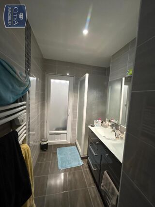  Appartement à louer 3 pièces 54 m²
