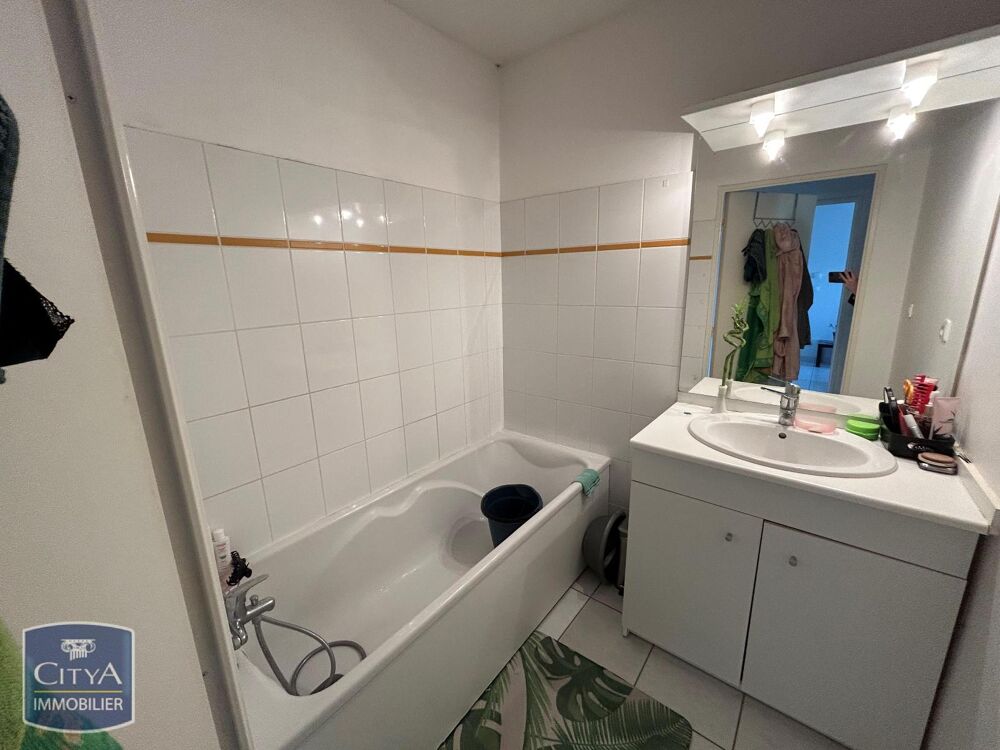 location Appartement - 2 pièce(s) - 48 m² Bourges (18000)