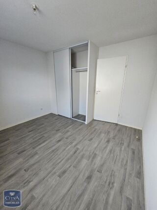 Appartement à louer 2 pièces 55 m²
