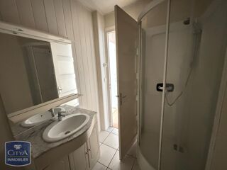  Appartement à louer 3 pièces 63 m²