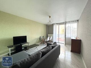  Appartement à louer 4 pièces 74 m²