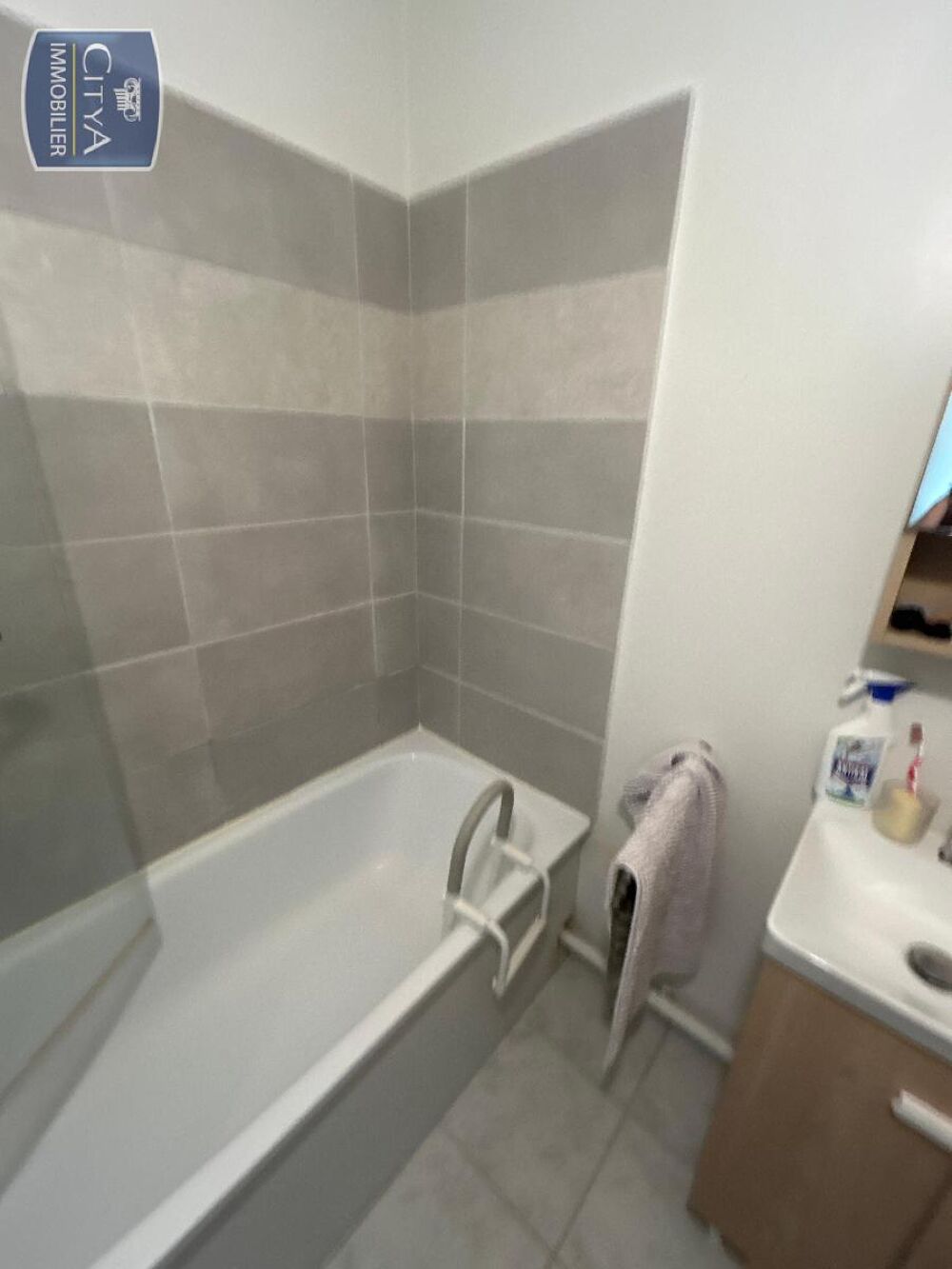 location Appartement - 2 pièce(s) - 45 m² Oignies (62590)