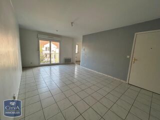 location Appartement - 2 pièce(s) - 54 m² Bailleul (59270)