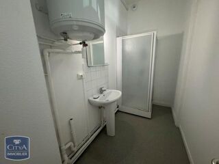  Appartement à louer 2 pièces 61 m²