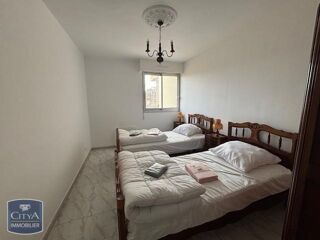  Appartement à louer 3 pièces 84 m²