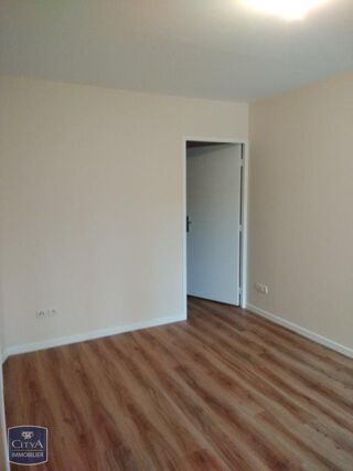  Appartement à louer 3 pièces 70 m²