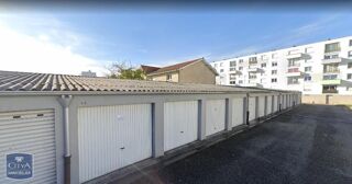  Parking / Garage à louer 