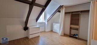  Appartement à louer 2 pièces 63 m²
