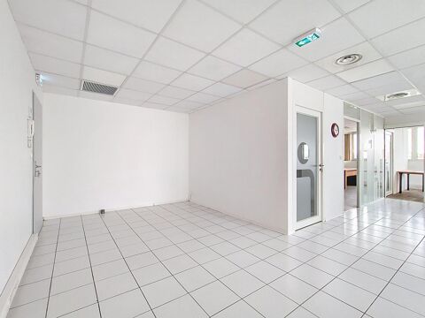 AEROPORT ZAC TORREMILA / Bureaux s&eacute;curis&eacute;s de 70m&sup2; av... 790 66000 Perpignan