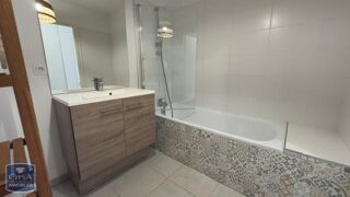 location Appartement - 2 pièce(s) - 46 m² Le Muy (83490)