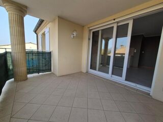  Appartement à louer 4 pièces 101 m²