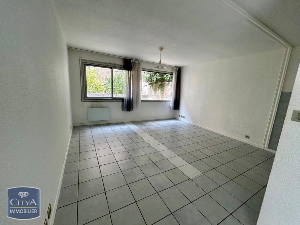À LOUER : Appartement T1 à Clermont-Ferrand, 63000. Déco....