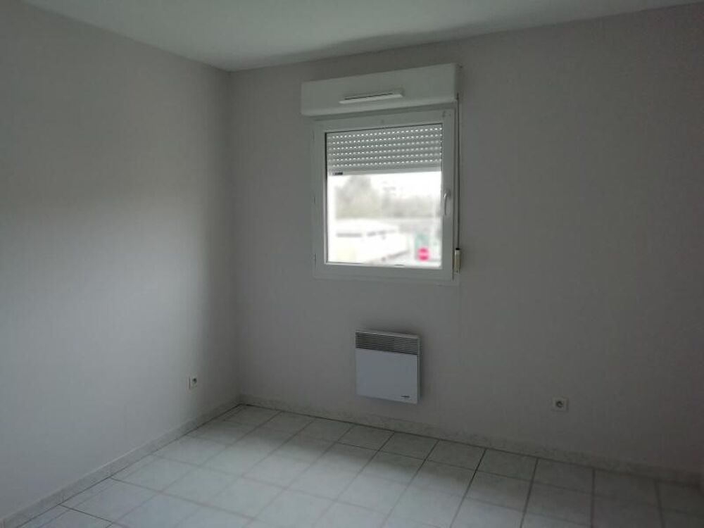 location Appartement - 3 pièce(s) - 65 m² Pont-Saint-Esprit (30130)