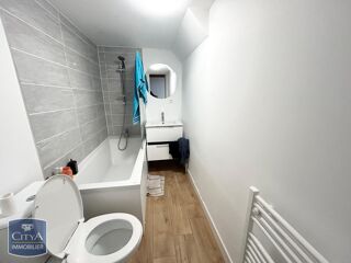  Appartement à louer 1 pièce 33 m²