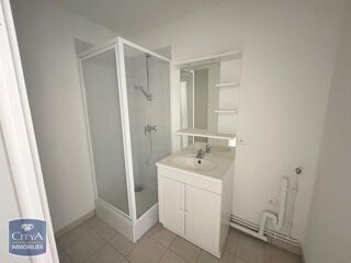  Appartement à louer 1 pièce 27 m²