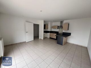  Appartement à louer 3 pièces 61 m²