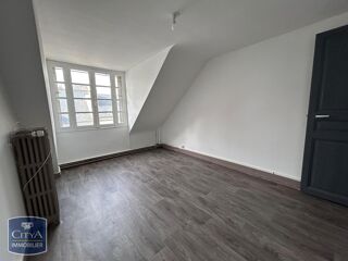  Appartement à louer 4 pièces 77 m²