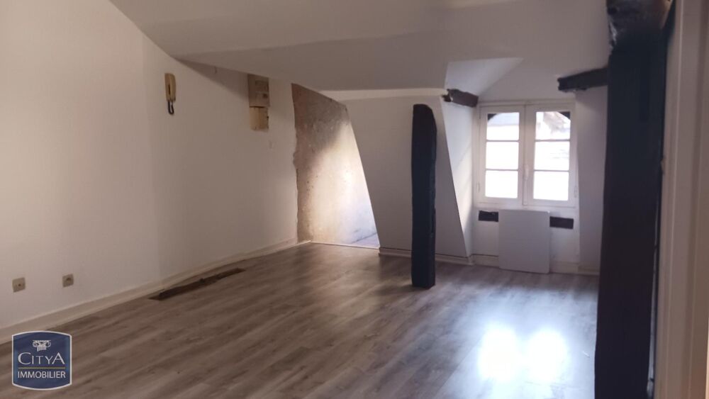 Cathédrale - À LOUER : CENTRE VILLE Appartement T1 situé....