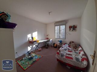  Appartement à louer 4 pièces 93 m²