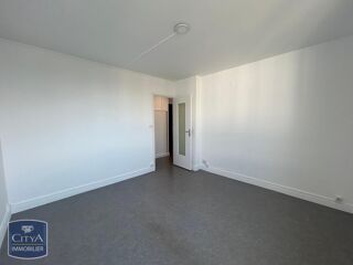  Appartement à louer 1 pièce 28 m²