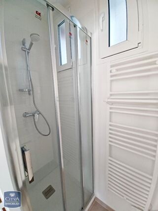 Appartement à louer 3 pièces 48 m²