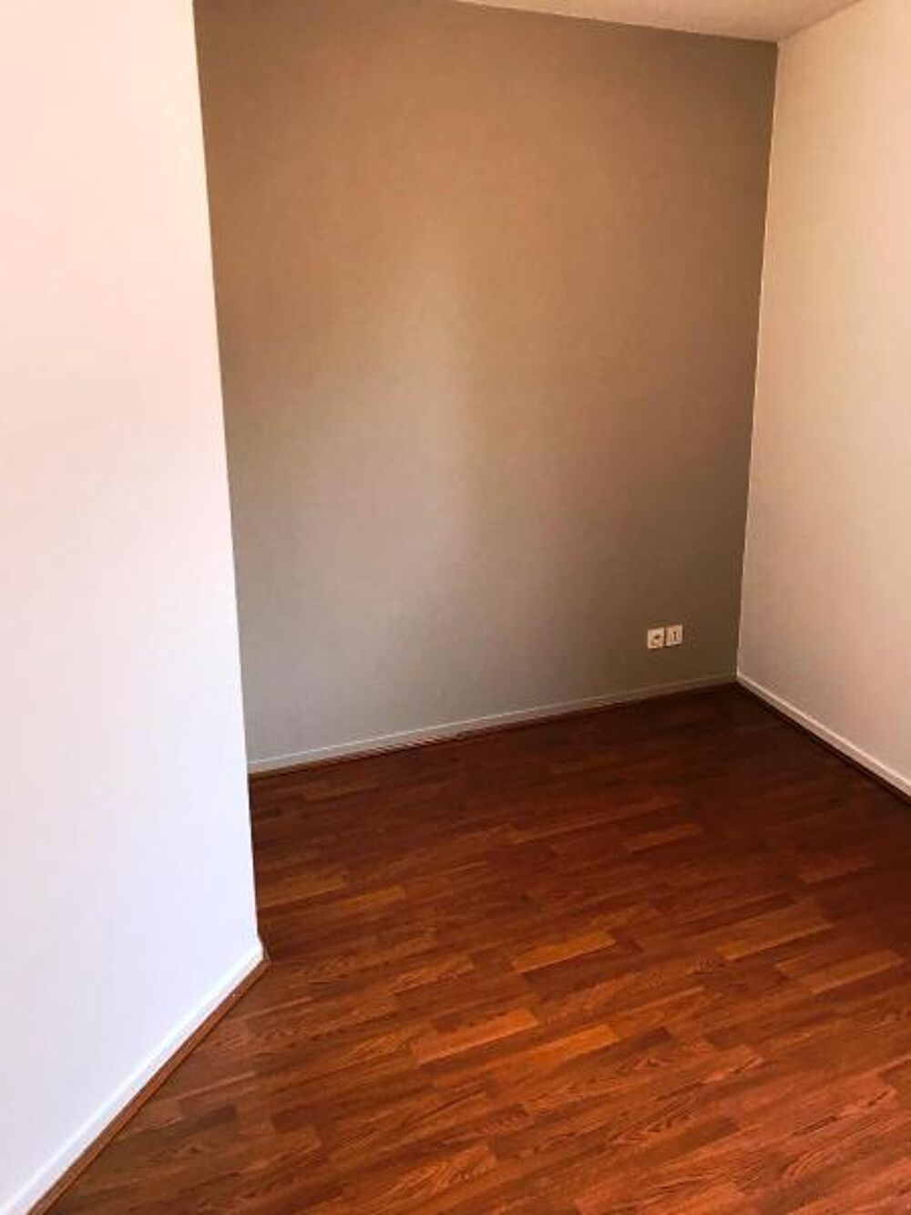VAULX EN VELIN VILLAGE - APPARTEMENT T2 DE 47 M² - VAULX....