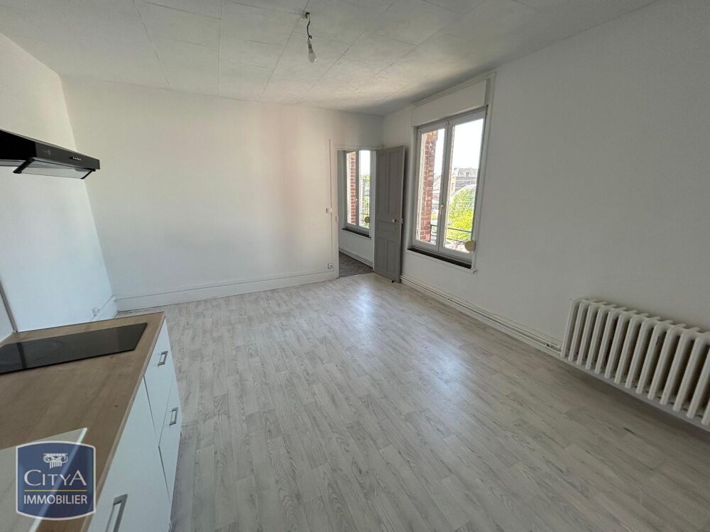 À LOUER : Appartement T2 situé dans le centre-ville de S....