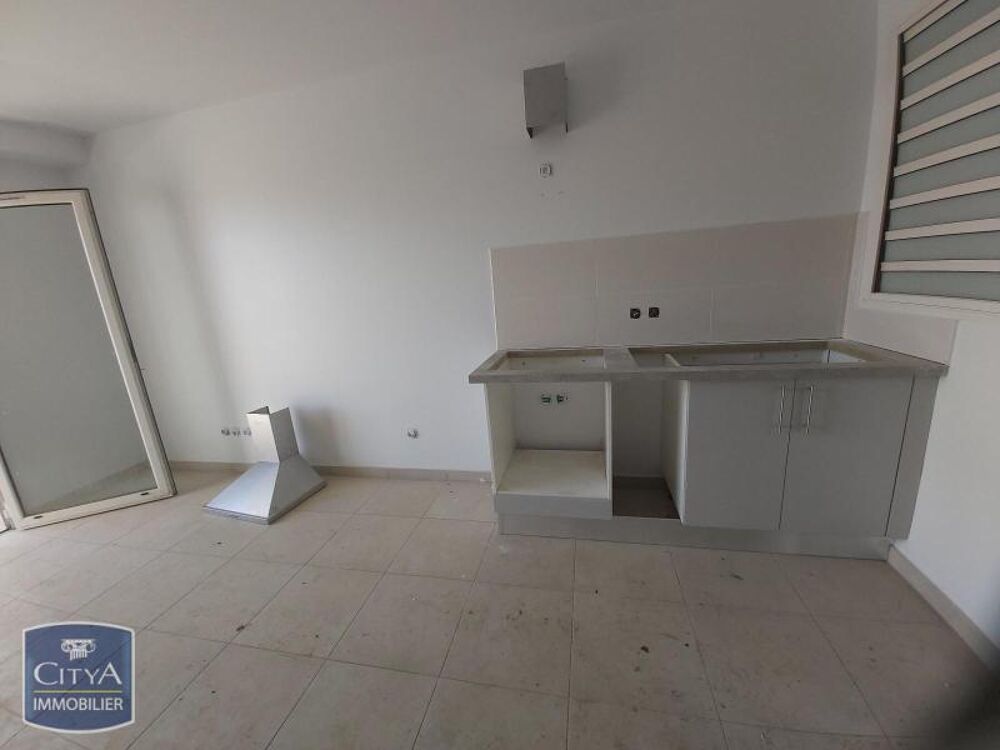 location Appartement - 1 pièce(s) - 27 m² Saint-Denis (97400)