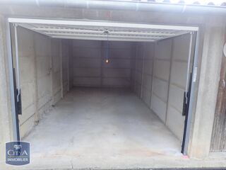  Parking / Garage � louer 