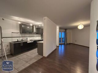  Appartement à louer 3 pièces 73 m²