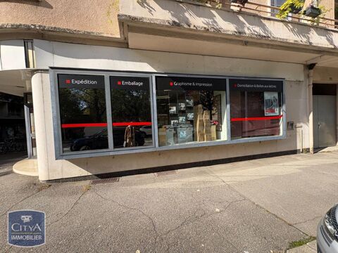 A LOUER LOCAL COMMERCIAL de 90m&sup2; + r&eacute;serves situ&eacute; en ... 1200 73000 Chamb�ry