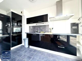  Appartement à louer 3 pièces 73 m²