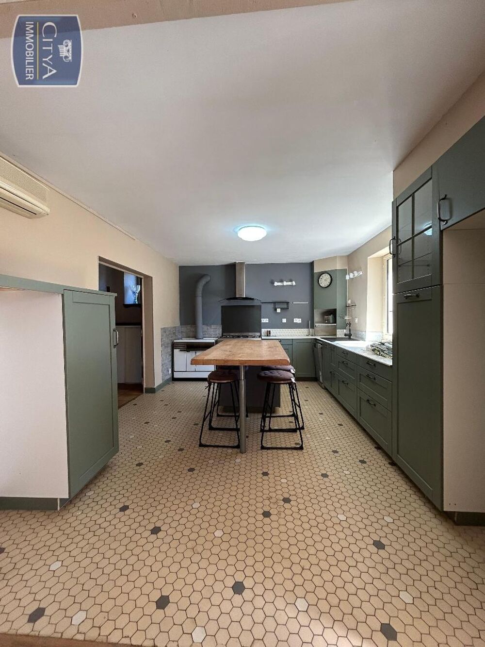 location Maison - 5 pièce(s) - 117 m² Gignac (46600)