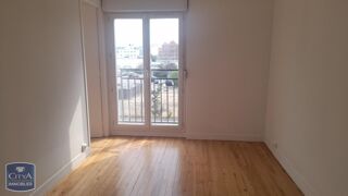  Appartement à louer 3 pièces 65 m²