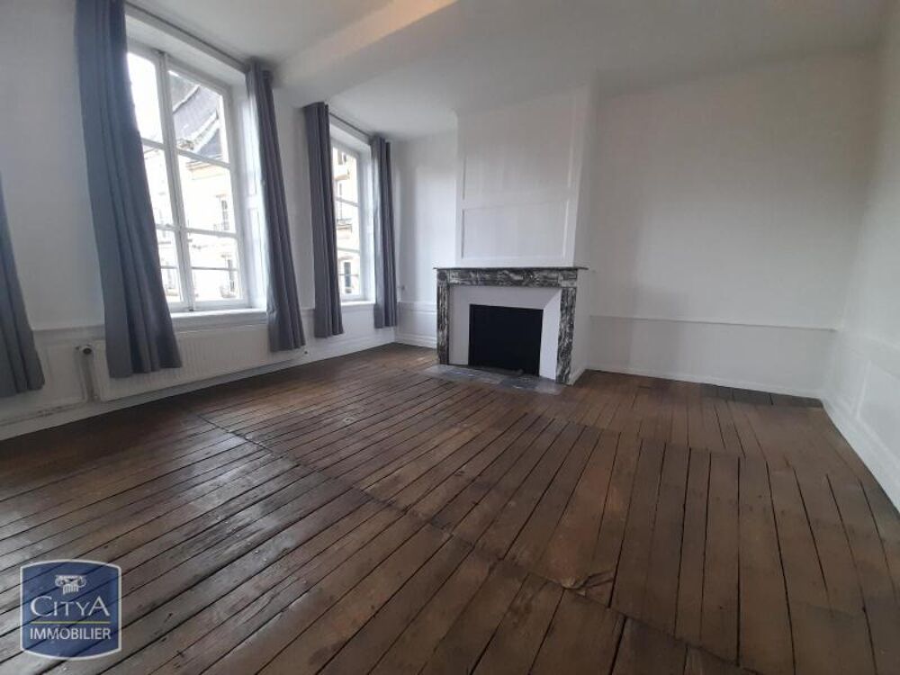EXCLUSIVITÉ - APPARTEMENT T3 ANCIEN RENOVE EN CENTRE-VIL....