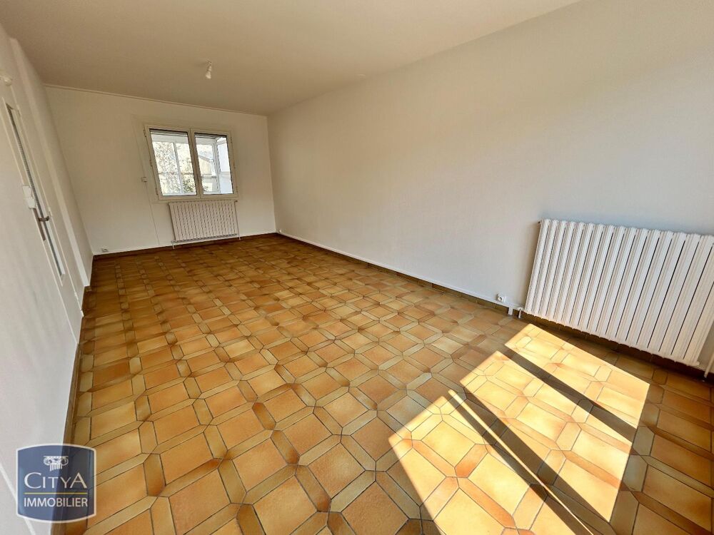 location Maison - 4 pièce(s) - 93 m² Le Mans (72000)