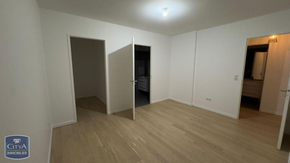 location Appartement - 4 pièce(s) - 78 m² Rueil-Malmaison (92500)