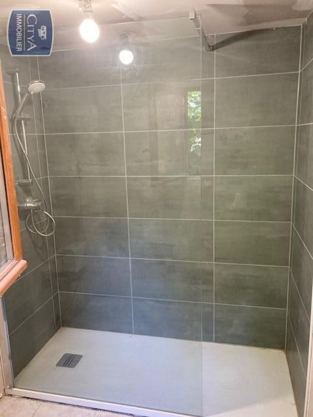 location Appartement - 2 pièce(s) - 21 m² Poitiers (86000)