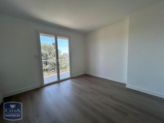  Appartement à louer 3 pièces 53 m²
