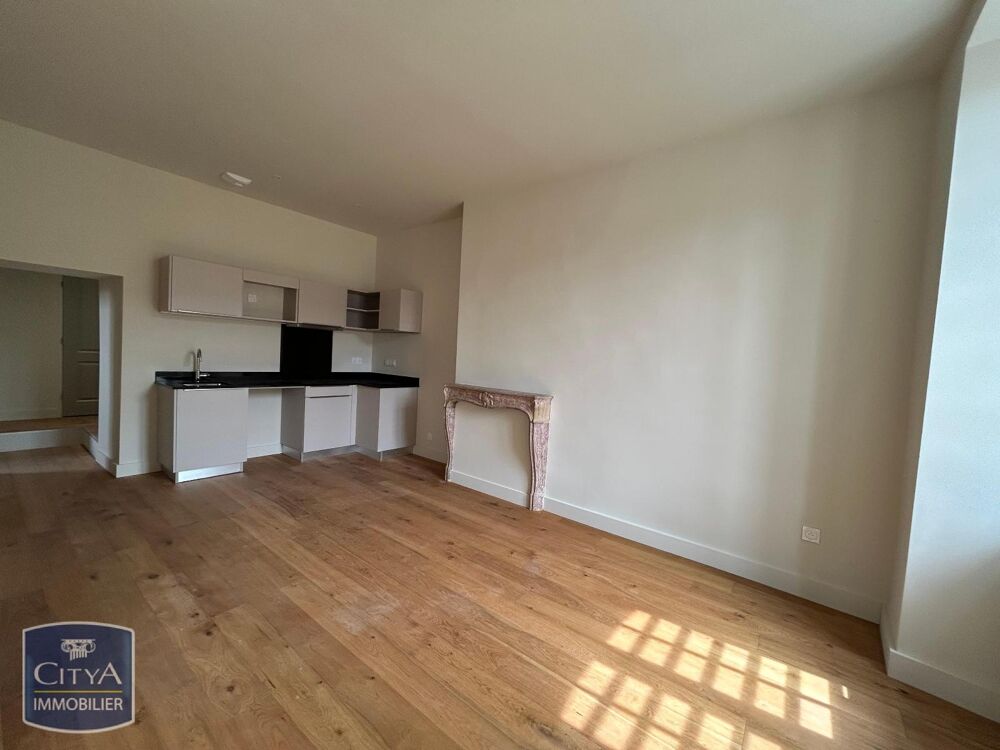 location Appartement - 3 pièce(s) - 64 m² Dole (39100)