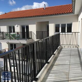  Appartement à louer 3 pièces 64 m²